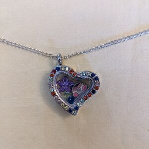 Floating Charm Locket Necklace Rhinestones Memory Pendant Silver Tone T5B8D